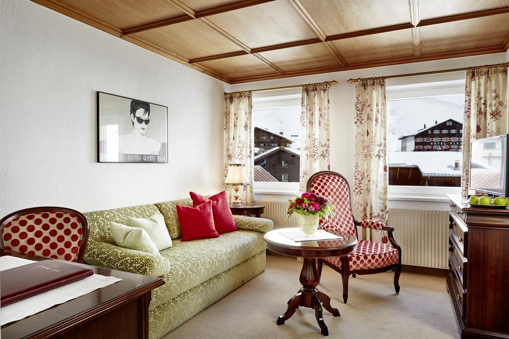 Hotel Hirlanda Zürs Exteriör bild