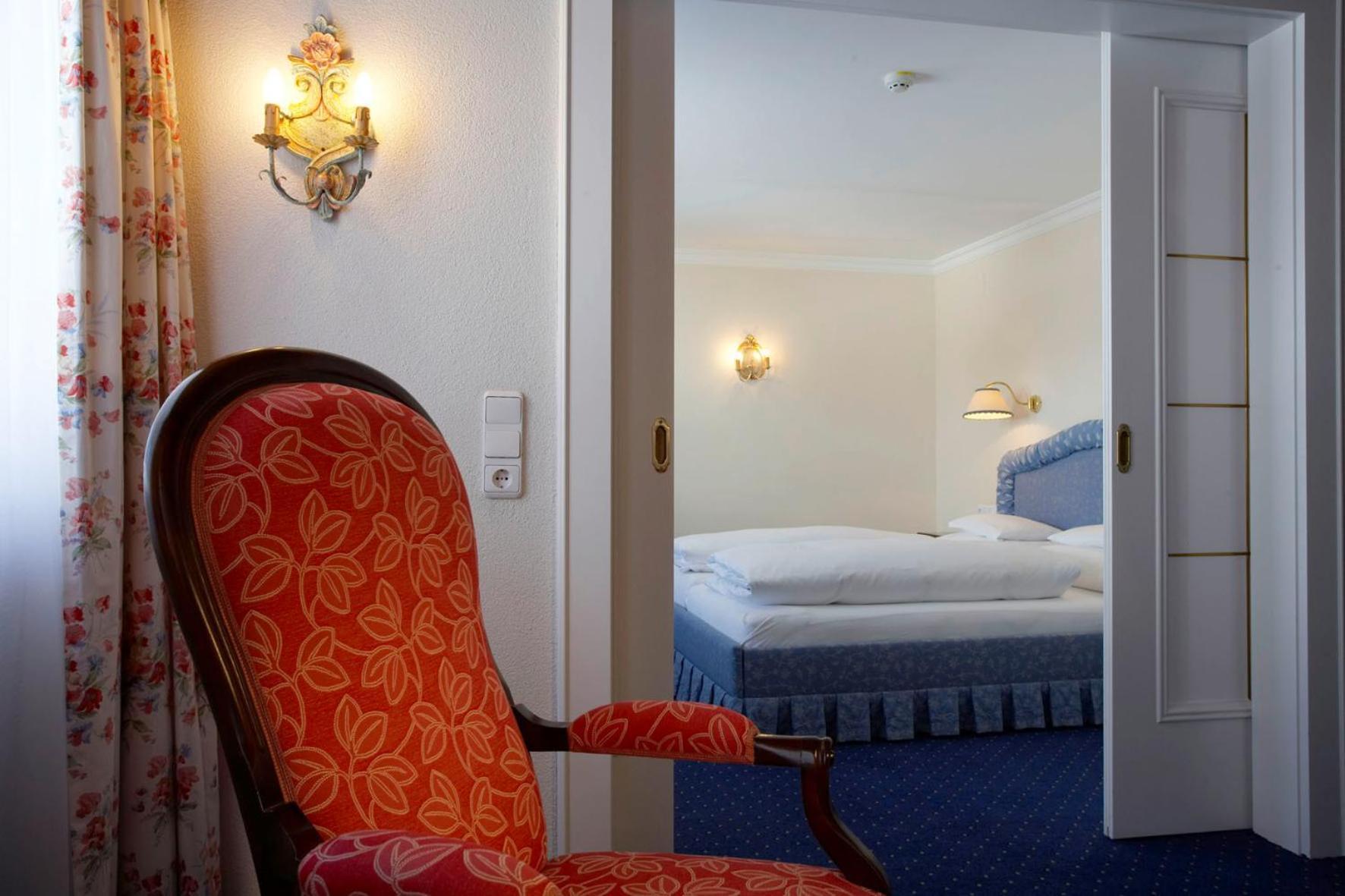 Hotel Hirlanda Zürs Exteriör bild